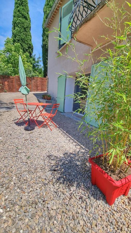 La Maison Du Bonheur Cotignac Exterior foto
